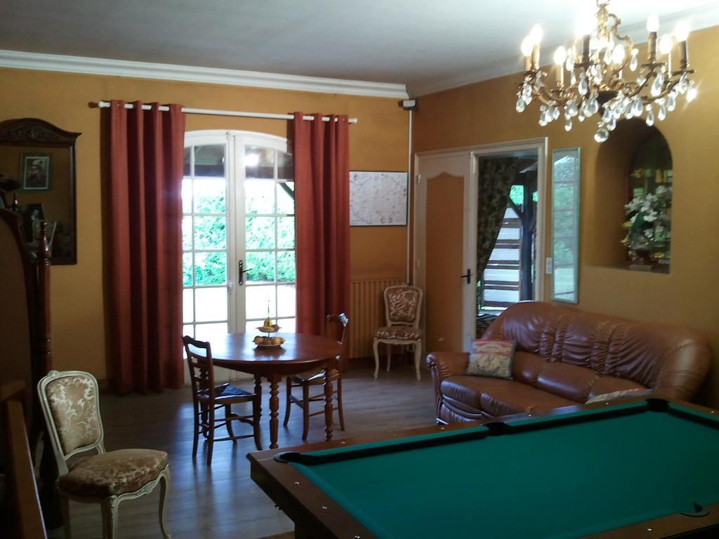 ショレ Mas Du Trezon Bed & Breakfast エクステリア 写真